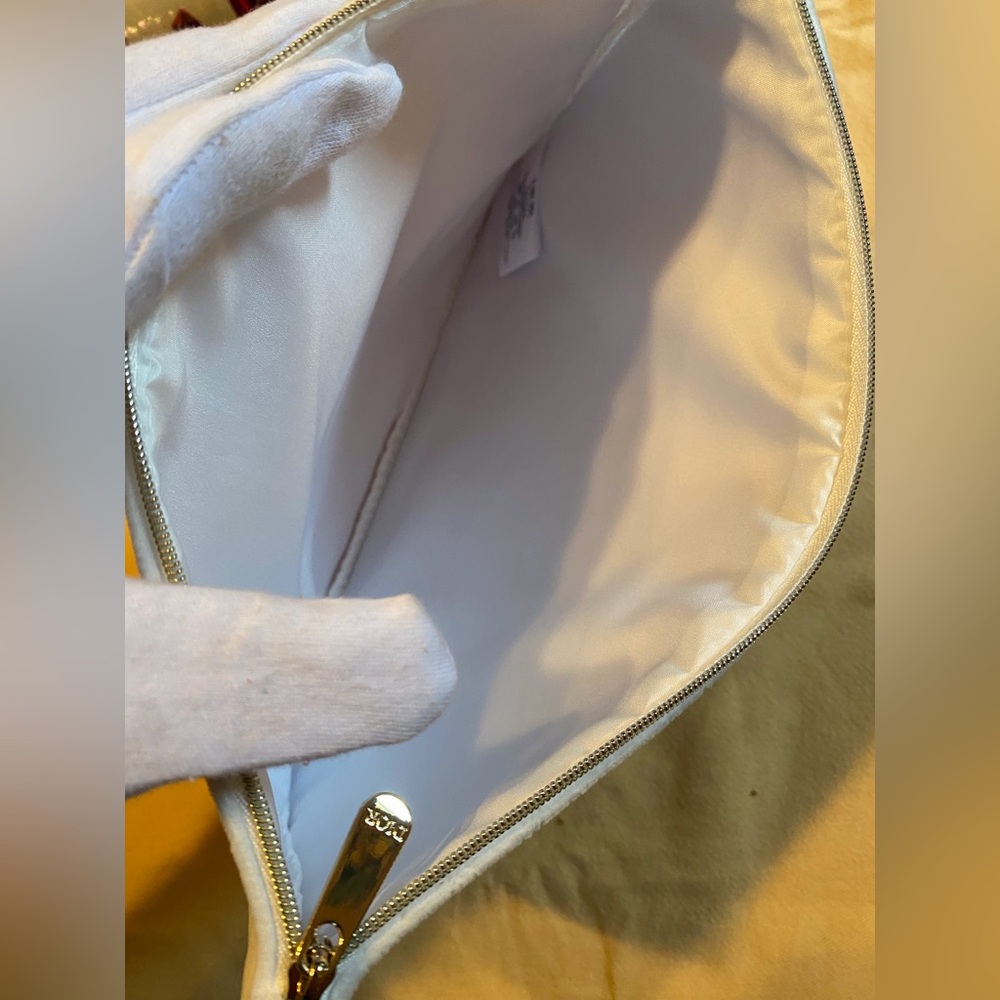 Dior New TROUSSE WHITE VELVET Cosmetic /Floral Embossed Pouch - Picture 10 of 16
